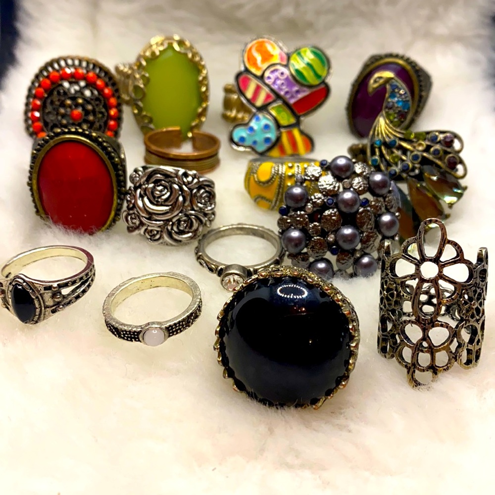 LOT A-Vintage and Modern Cocktail & Costume Rings Adjustable-9